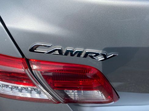 Used 2010 Toyota Camry FWD image 13