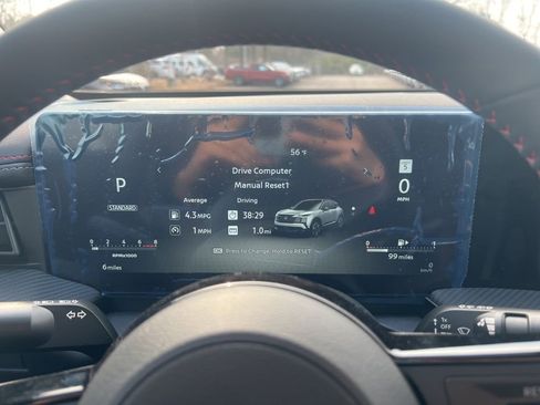 New 2025 Nissan Kicks SR image 14