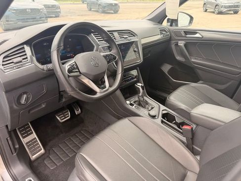 Certified 2024 Volkswagen Tiguan SE R-Line AWD/4WD image 13