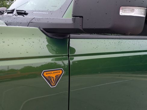 Certified 2025 Ford Bronco Badlands AWD/4WD image 12