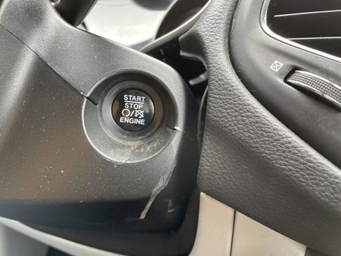 Used 2018 Jeep Compass Latitude w/ Popular Equipment Group image 32