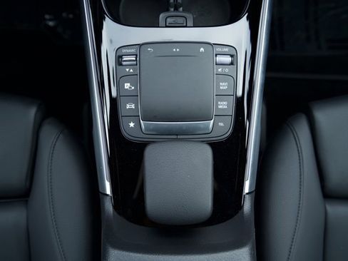 Certified 2023 Mercedes-Benz EQB 300 4MATIC image 32