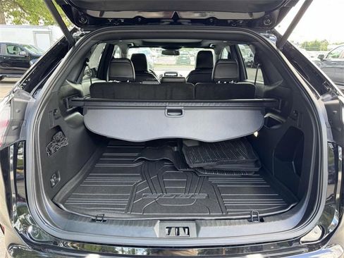 Used 2024 Ford Edge ST-Line w/ Cargo Accessory Package image 9