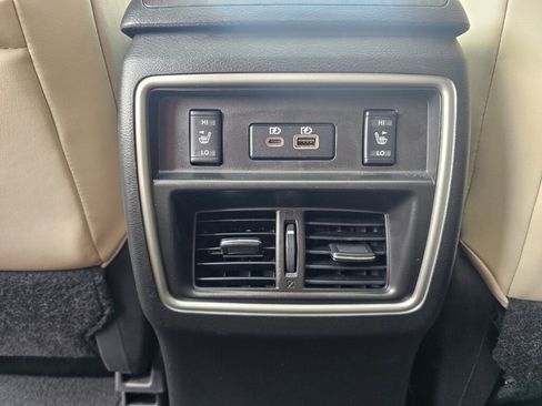 Used 2021 Nissan Murano Platinum image 20