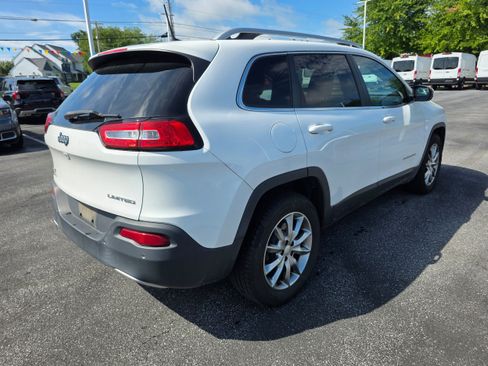 Used 2018 Jeep Cherokee Limited AWD/4WD image 3