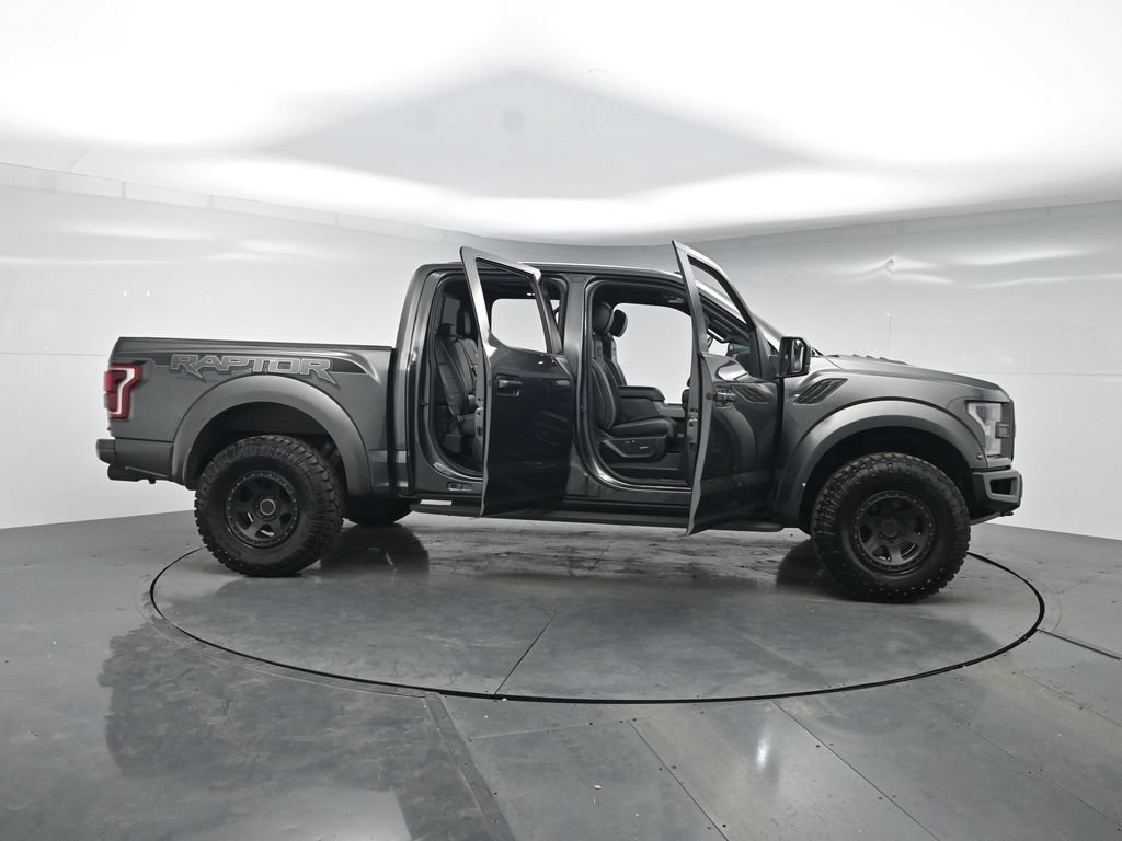 Used 2018 Ford F150 Raptor w/ Equipment Group 802A Luxury AWD/4WD image 49