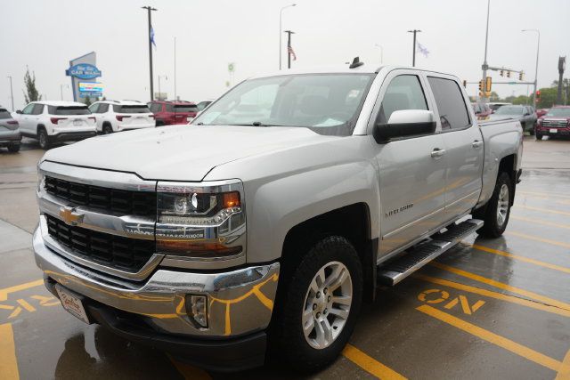 Used 2018 Chevrolet Silverado 1500 LT w/ All Star Edition AWD/4WD image 27