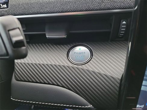 Used 2022 Ford Mustang Mach-E Premium image 12