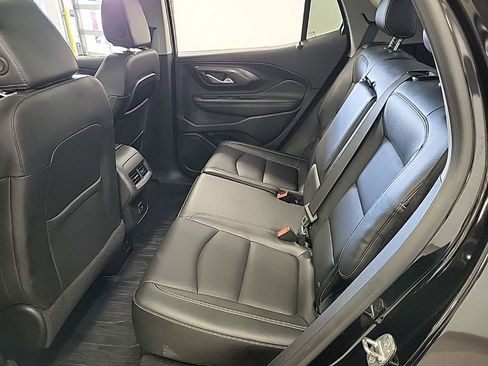Used 2022 GMC Terrain SLT w/ Infotainment Package II AWD/4WD image 10