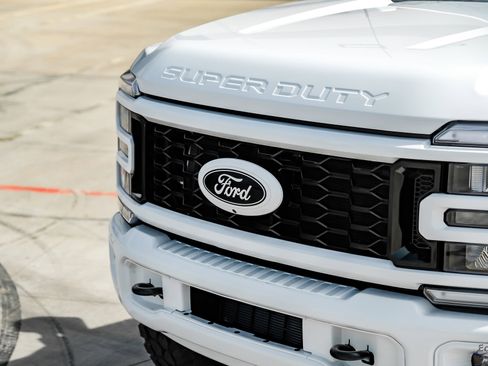 Used 2026 Ford F450 Lariat w/ FX4 Off-Road Package AWD/4WD image 33