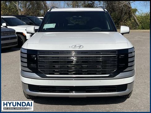 New 2026 Hyundai Palisade Calligraphy FWD image 2