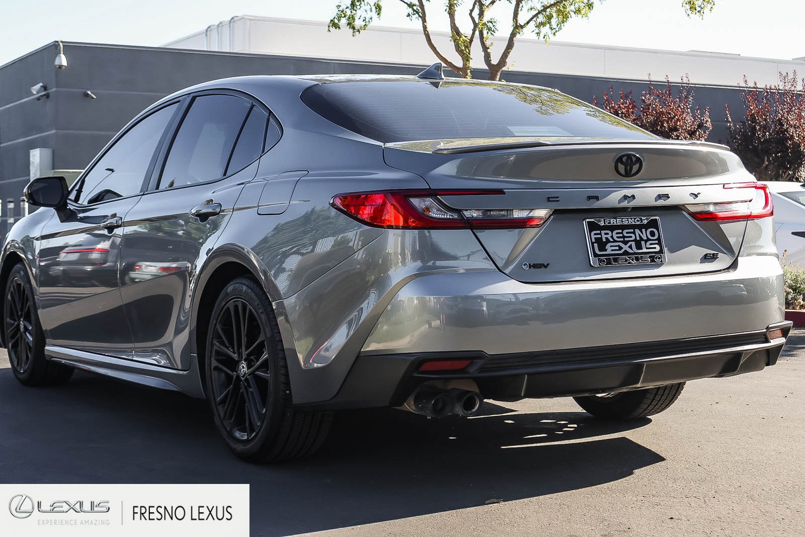 Used 2025 Toyota Camry SE w/ Multimedia Upgrade Package FWD image 4
