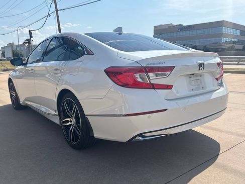 Used 2022 Honda Accord Touring image 14