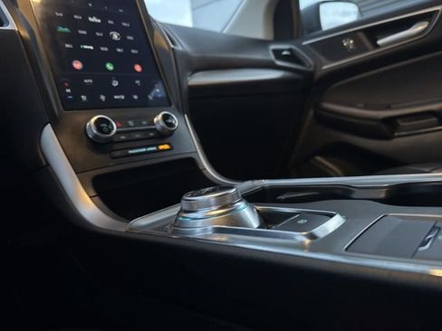 Certified 2022 Ford Edge SEL w/ Convenience Package image 28