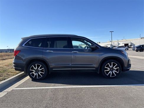 Used 2022 Honda Pilot Touring image 5