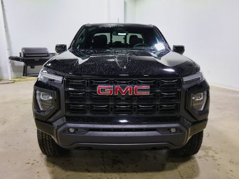 New 2026 GMC Canyon Elevation w/ Convenience Package image 25