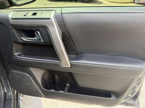 Used 2024 Toyota 4Runner SR5 Premium w/ Moonroof Package AWD/4WD image 24