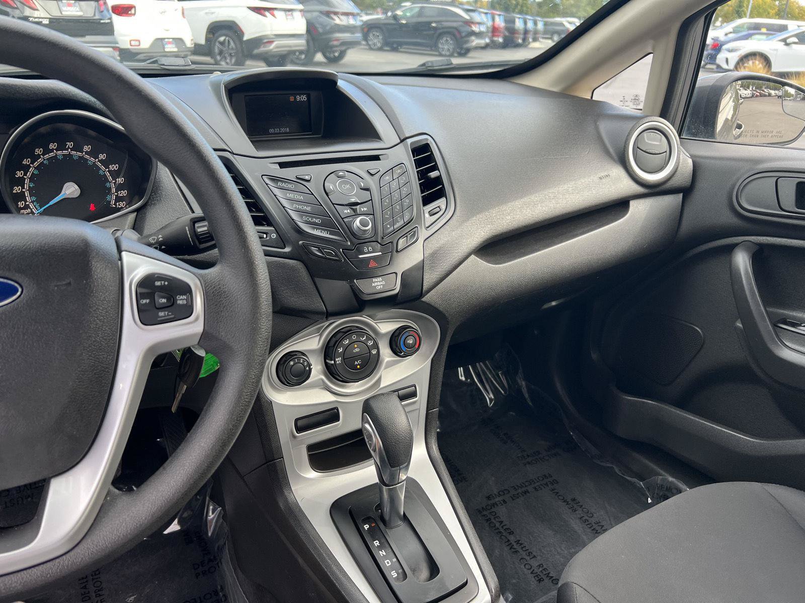 Used 2018 Ford Fiesta SE FWD image 7