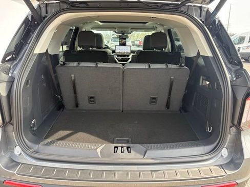 New 2026 Ford Explorer Active w/ Active Comfort Package AWD/4WD image 36