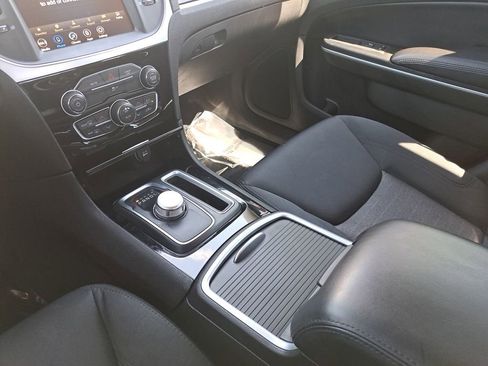 Certified 2023 Chrysler 300 Touring w/ Sport Appearance Package RWD image 24