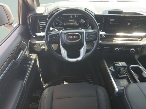 Certified 2023 GMC Sierra 1500 Elevation w/ X31 Off-Road Package AWD/4WD image 12