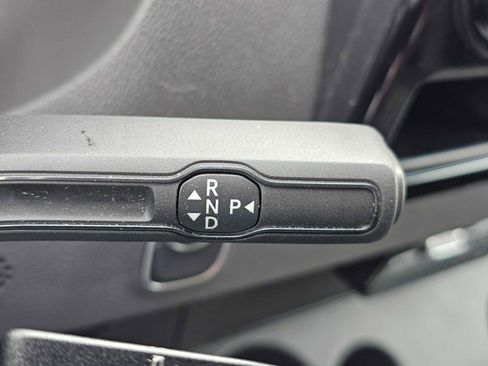 Used 2025 Mercedes-Benz Sprinter 2500 image 31