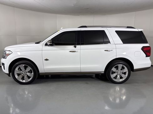 Used 2024 Ford Expedition King Ranch image 5