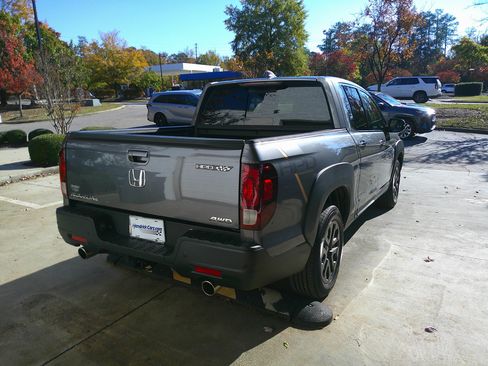 Used 2023 Honda Ridgeline RTL-E image 12