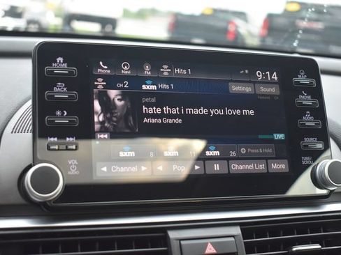 Used 2018 Honda Accord Touring image 31