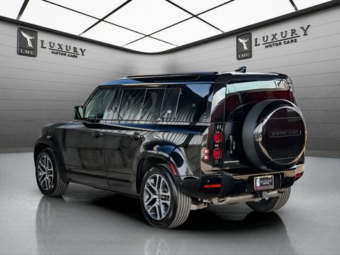 Used 2022 Land Rover Defender 110 XS Edition AWD/4WD image 6