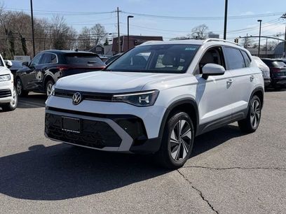 Used 2025 Volkswagen Taos SE