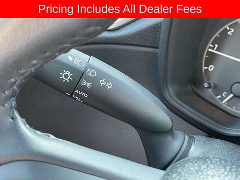 Used 2024 Toyota Corolla Cross LE FWD image 27