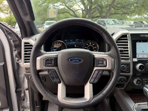 Used 2016 Ford F150 Platinum w/ Equipment Group 701A Luxury AWD/4WD image 10