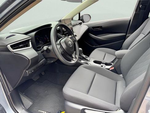 Used 2026 Toyota Corolla LE FWD image 9