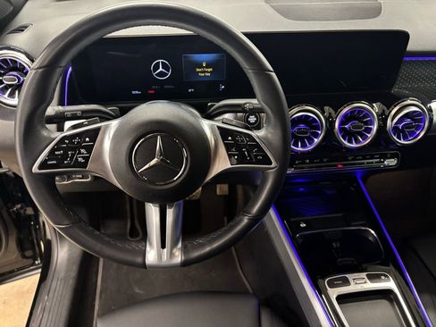 Certified 2024 Mercedes-Benz GLB 250 image 17