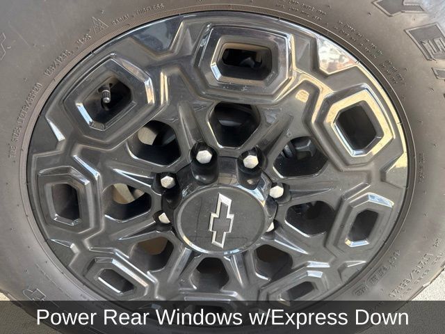 Used 2024 Chevrolet Silverado 2500 LT w/ Z71 Sport Edition AWD/4WD image 32