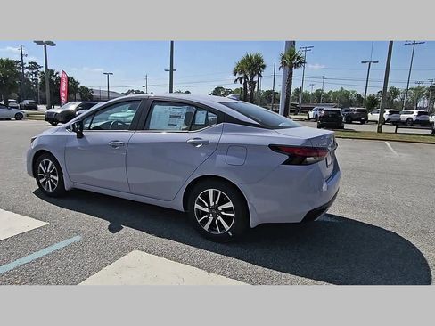 New 2025 Nissan Versa SV w/ Trunk Package FWD image 27