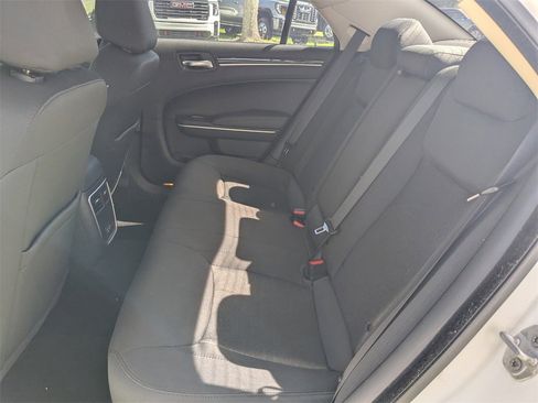 Used 2023 Chrysler 300 Touring w/ Sport Appearance Package image 13