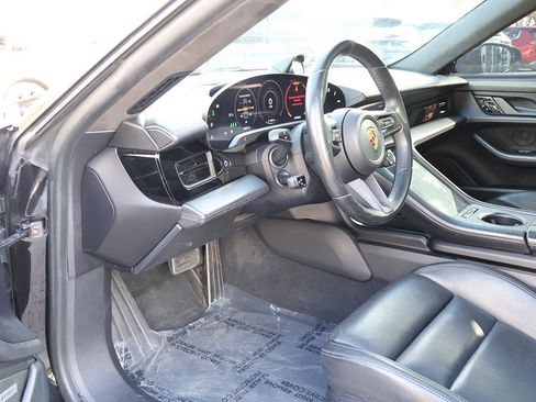 Used 2020 Porsche Taycan Turbo image 29