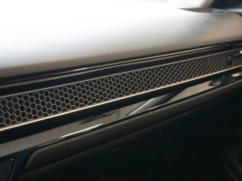 Certified 2025 Honda Civic LX image 31