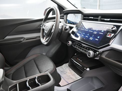 New 2027 Chevrolet Bolt RS w/ Technology Package FWD image 30