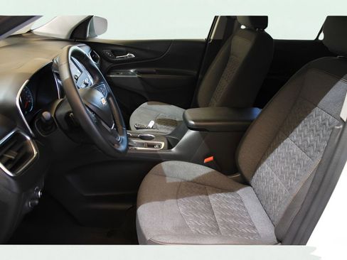 Used 2023 Chevrolet Equinox LS image 11