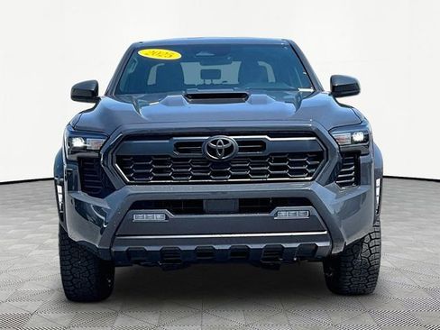 Used 2025 Toyota Tacoma TRD Sport AWD/4WD image 2
