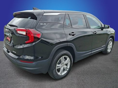 Used 2024 GMC Terrain SLE AWD/4WD image 4