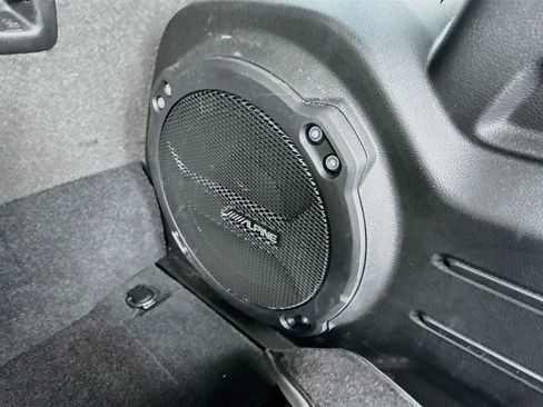 Used 2023 Jeep Wrangler Unlimited Sahara AWD/4WD image 30