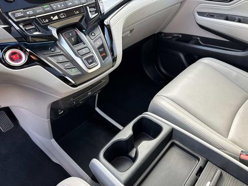 Used 2024 Honda Odyssey Touring image 25