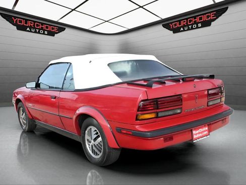 Used 1989 Pontiac Sunbird GT image 7