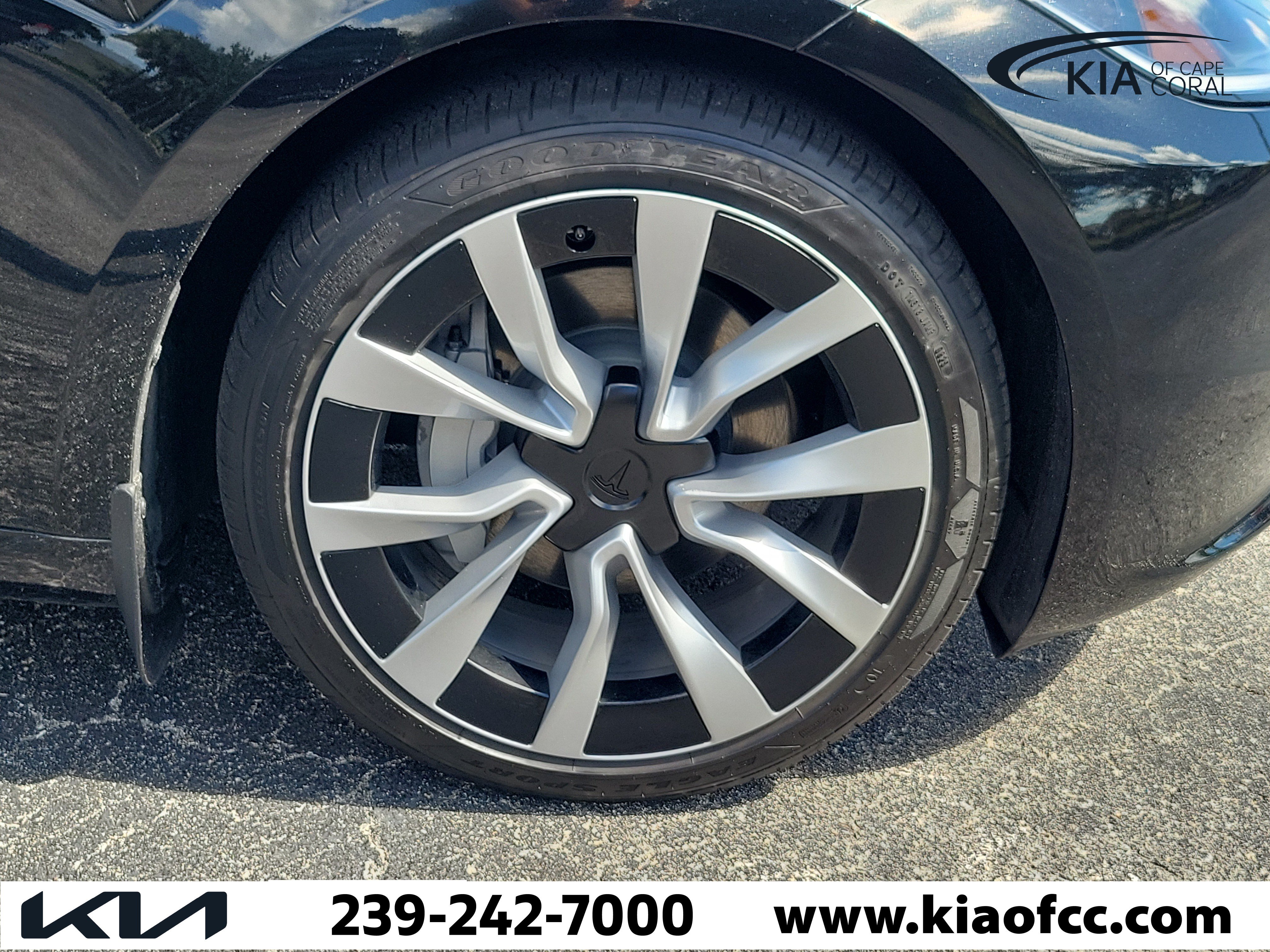 Used 2025 Tesla Model 3 Long Range RWD image 7