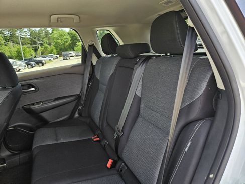 Used 2023 Nissan Rogue SV AWD/4WD image 29
