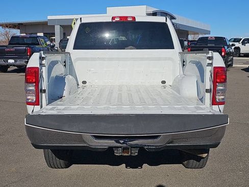 Used 2024 RAM 2500 Big Horn AWD/4WD image 3